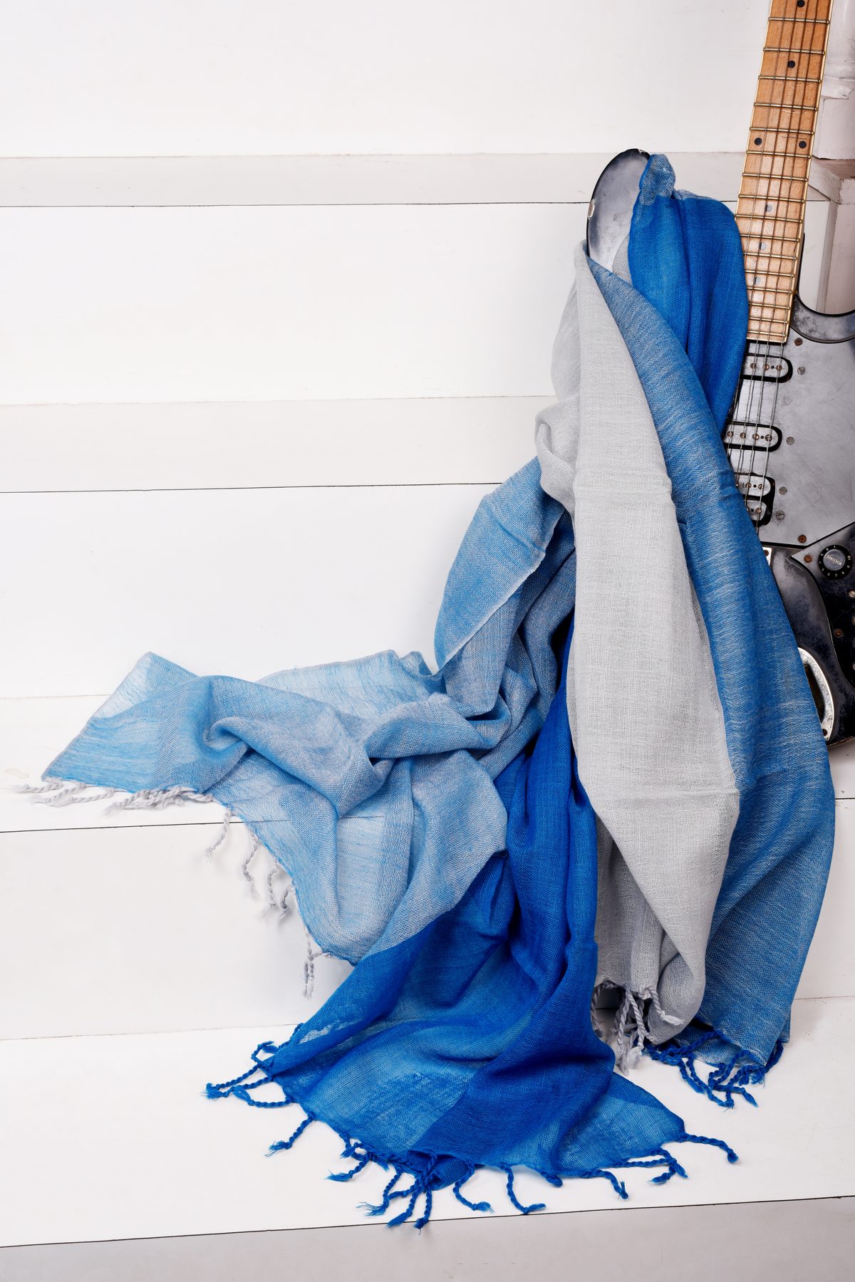 Bay of Bengal handloom scarf, wevn